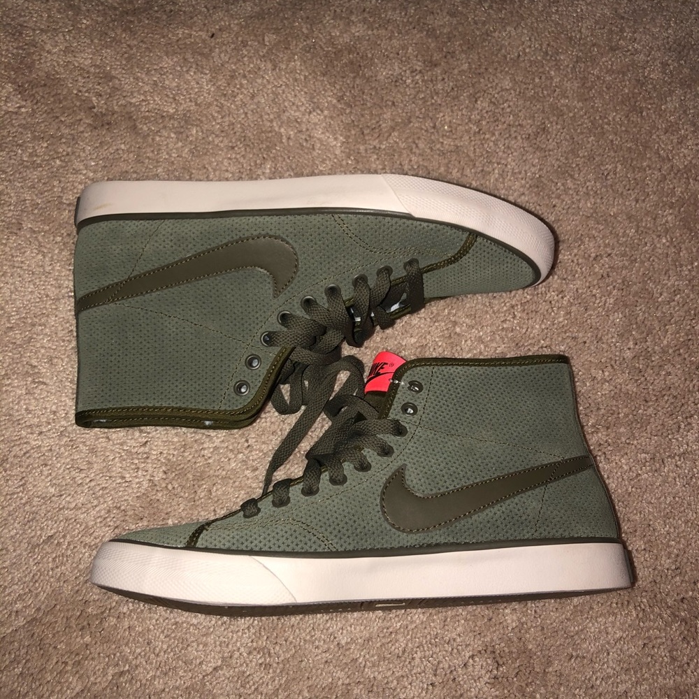 Nike shoes